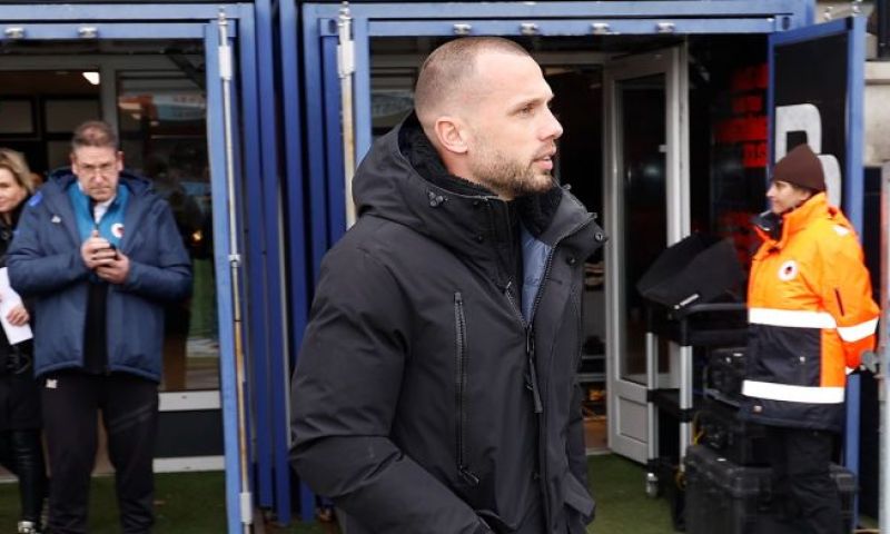 Heitinga scherpt regels bij Ajax aan: 'Niet bij selectie, ongeacht wie je bent'