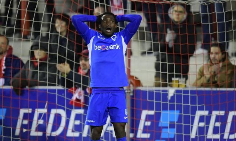 Paintsil kan niet alleen voetballen, Genk-speler toont zijn zangtalent