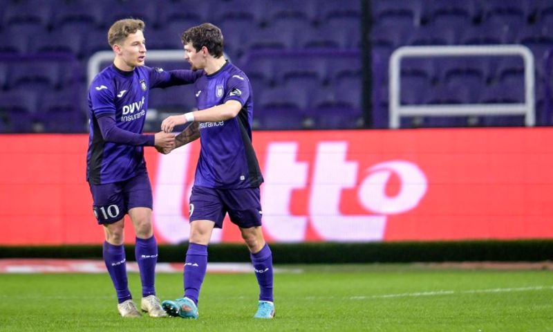 'Spelers van Anderlecht mogen niet in zee gaan met goksites'