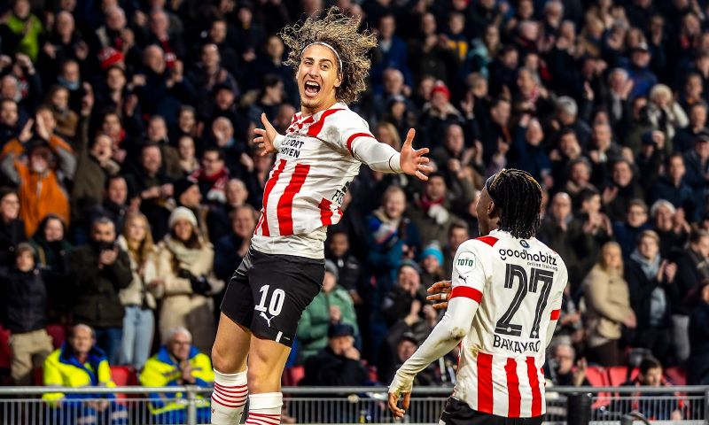 Fábio Silva geniet met volle teugen bij PSV: 'Een van de beste spitsen ooit'