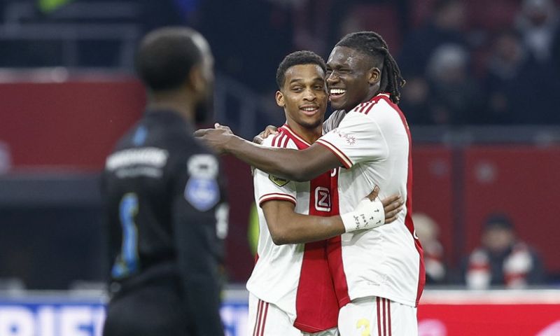 Steun voor Bassey, vrees voor plek Klaassen bij Ajax