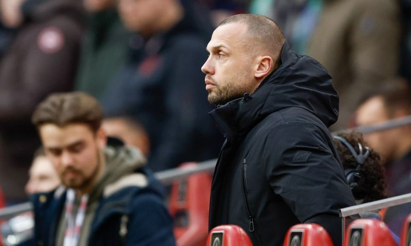 Heitinga verdedigt Ajax-speelstijl: 'Allermoeilijkste spel dat er is'