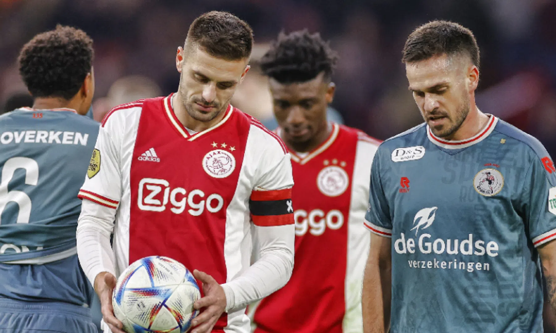 Tadic bereikt magische grens bij Ajax: 'Voor de club die me zo dierbaar is'