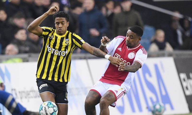 Vitesse-talent Flamingo: "Ik had Bergwijn onder controle"