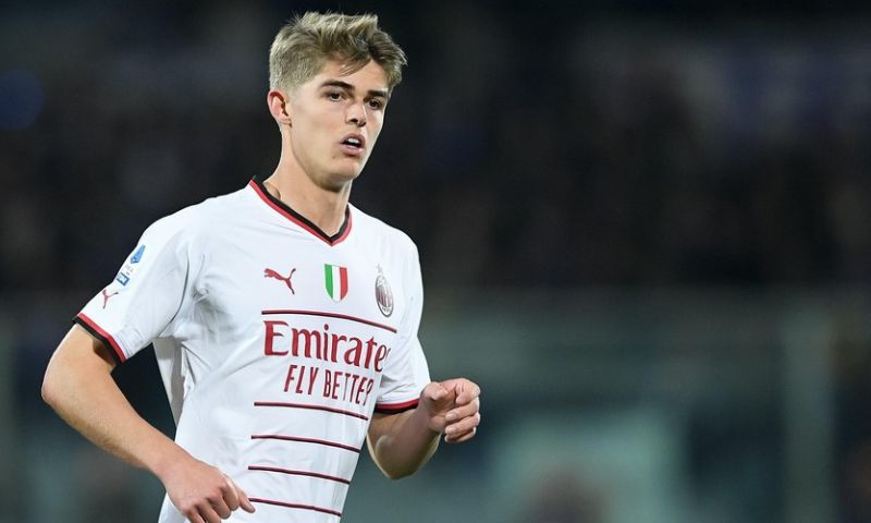 De Ketelaere overtuigt niet in nederlaag van AC Milan