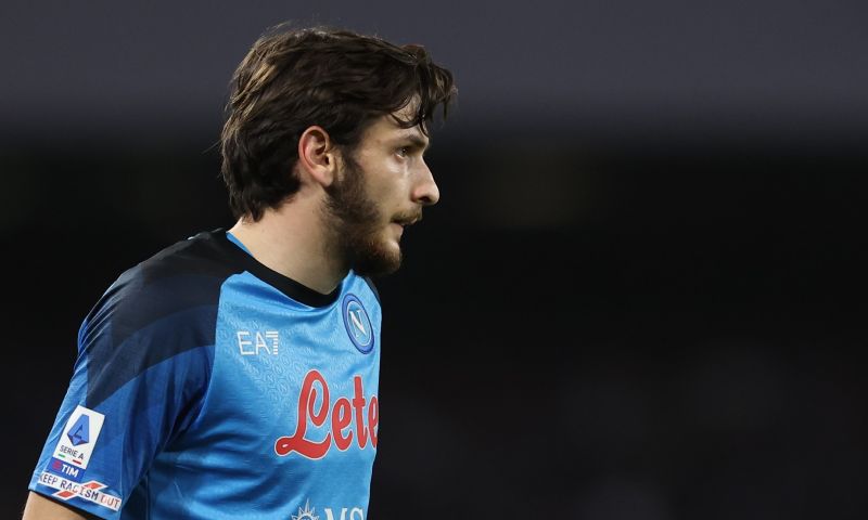 Napoli terug op kampioensroute na slippertje: De Roon en co. delven onderspit