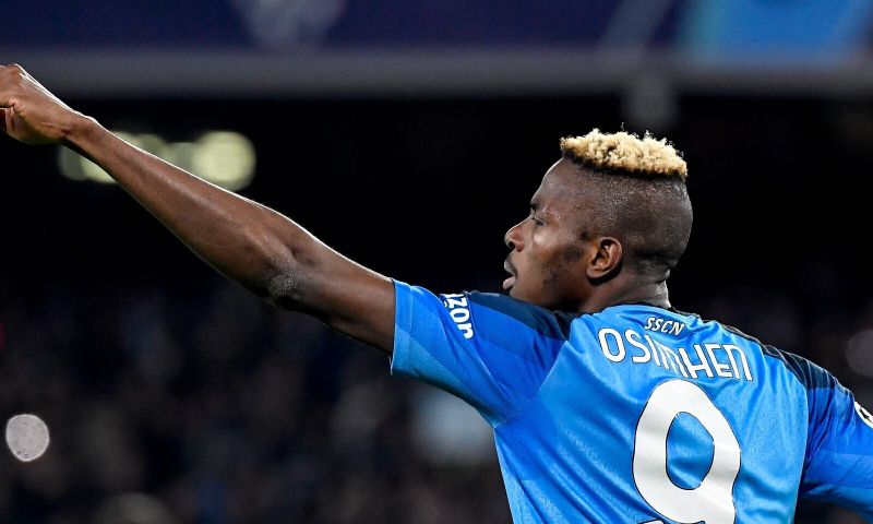 Napoli blijft huishouden in Champions League en legt ook Eintracht op het hakblok