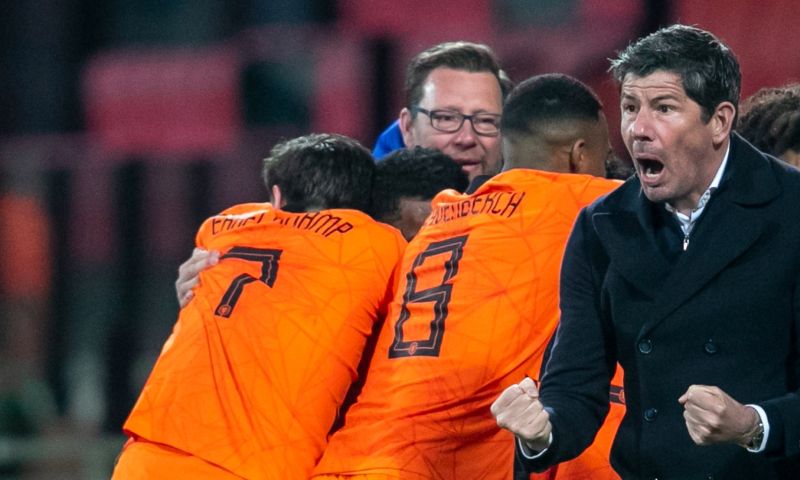 Van de Looi selecteert vier afvallers voorselectie, Hartman debutant Jong Oranje