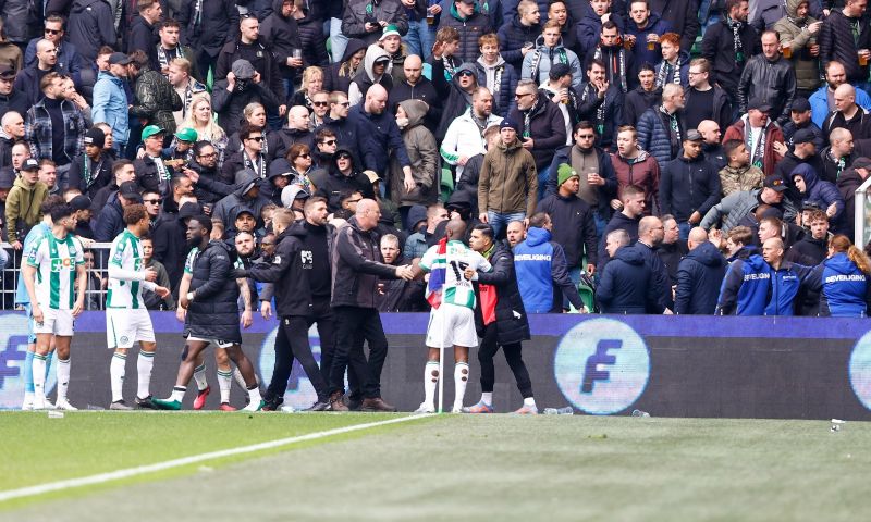 Heerenveen pakt de Derby van het Noorden: duel gestaakt door fan die Willems slaat