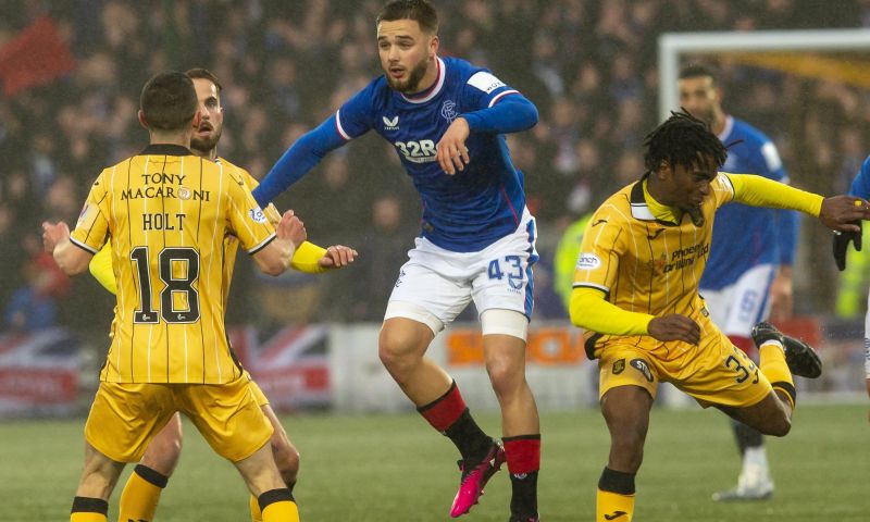 Raskin licht geblesseerd bij Rangers FC 