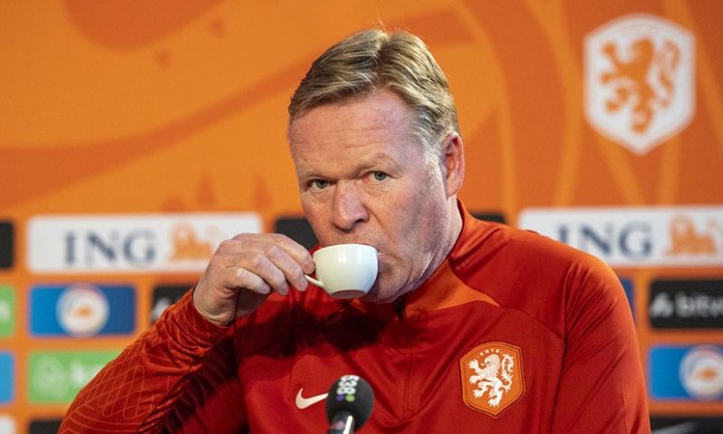 Lessen van Koeman: lof voor Wieffer, Blind-boodschap, Wijnaldum in ere hersteld