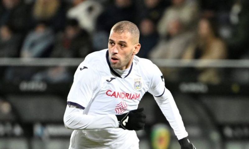 Anderlecht bevestigt lichte blessure van Slimani: ‘Kon niet meespelen met Algerije