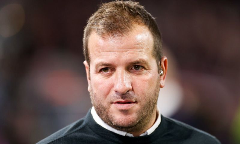 Van der Vaart schaamt zich: 'Eigenlijk moet iedereen bij Ajax ontslag nemen'