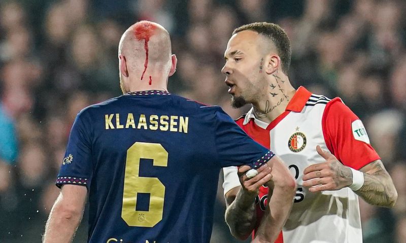 KNVB reageert vol afschuw na 'nieuw dieptepunt': 'Krankzinnig, blijf vooral weg'