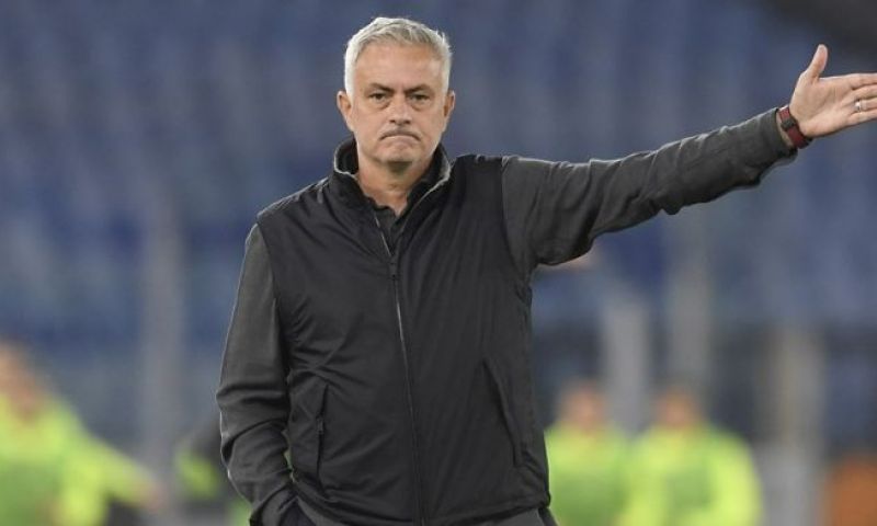 'Schrikken voor Feyenoord-tegenstander Roma: 100 miljoen voor diensten Mourinho'  