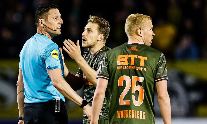 KNVB hakt knoop door, Brabantse Derby zonder publiek uitgespeeld