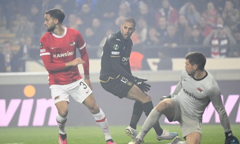 De Mos ziet AZ winnen van Anderlecht