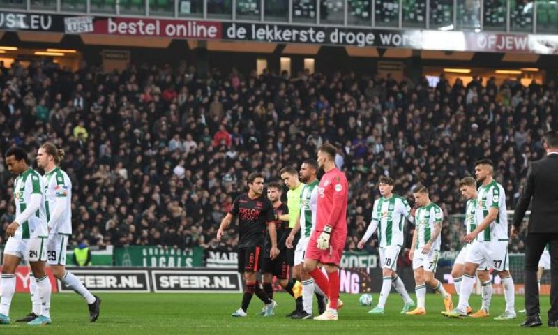 Nieuws over biergooier bij Groningen - NEC: achttienjarige man vrijgelaten