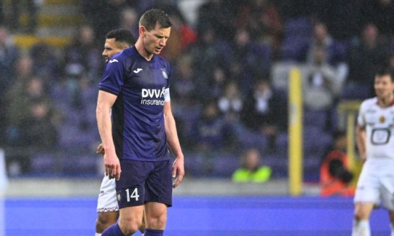 ‘Lange Jojo is een monument, maar ze moeten stoppen met ‘Anderlecht Champion’’