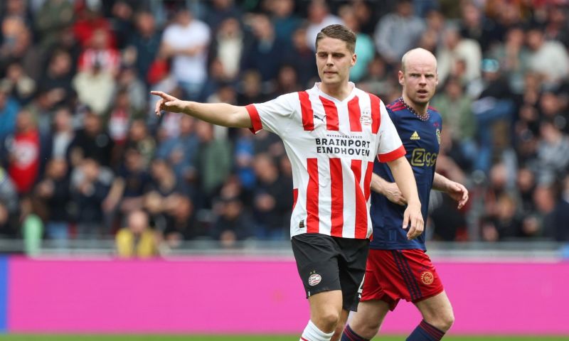 Haan lovend over Veerman na PSV-Ajax