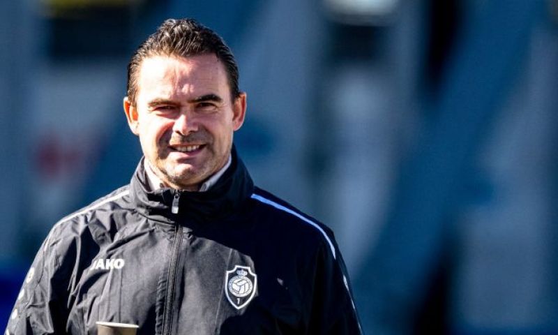 Marc Overmars maakt het goed 