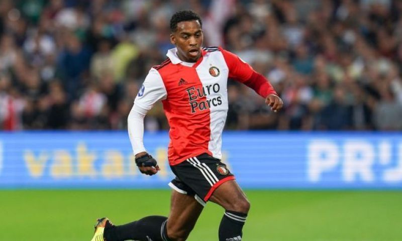 Feyenoord wint doelpuntrijk oefenduel: Timber maakt rentree na blessure