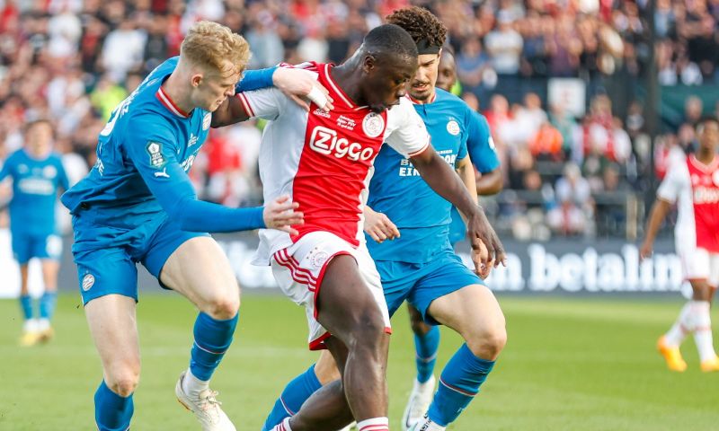 Brobbey reageert op misser 