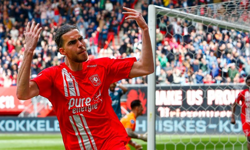 PSV heeft bij FC Twente geïnformeerd naar Ramiz Zerrouki