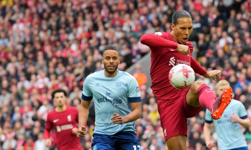 Bayern met basisklant Gravenberch maakt geen fout, Liverpool zegeviert minimaal