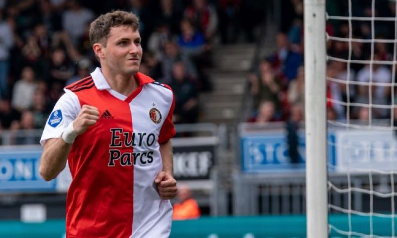 Feyenoord denkt mee met ambitieuze Gimenez: 'Dokter ben je ook niet zomaar'