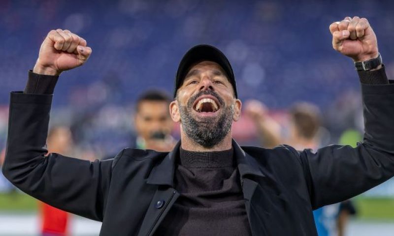 Van Nistelrooij: 'Voor mij is dat geen thema, ik wil PSV verder brengen'