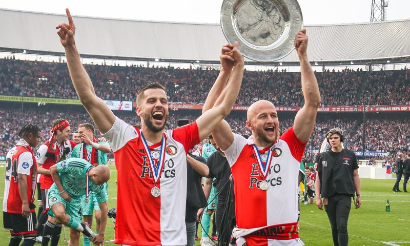 Van Hooijdonk kiest beste speler Feyenoord: Hancko