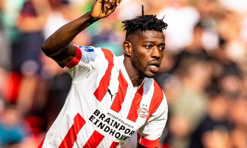 'Paris Saint-Germain denkt aan Sangaré: PSV houdt vast aan vraagprijs'