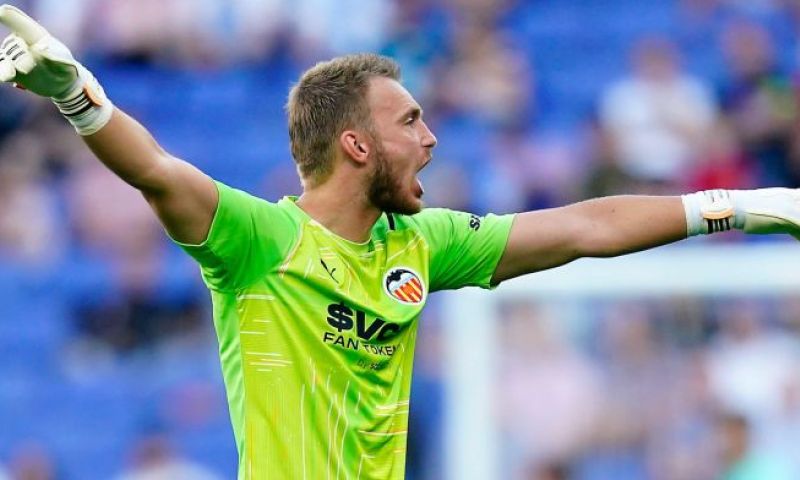 Spaans OM onderzoekt: Barça en Valencia fraudeerden mogelijk met Cillessen-deal