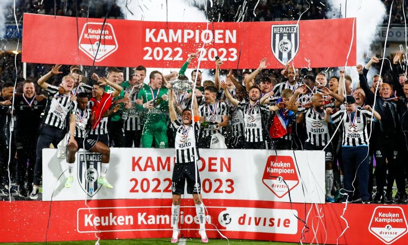 Heracles Almelo als kampioen van KKD naar Eredivisie