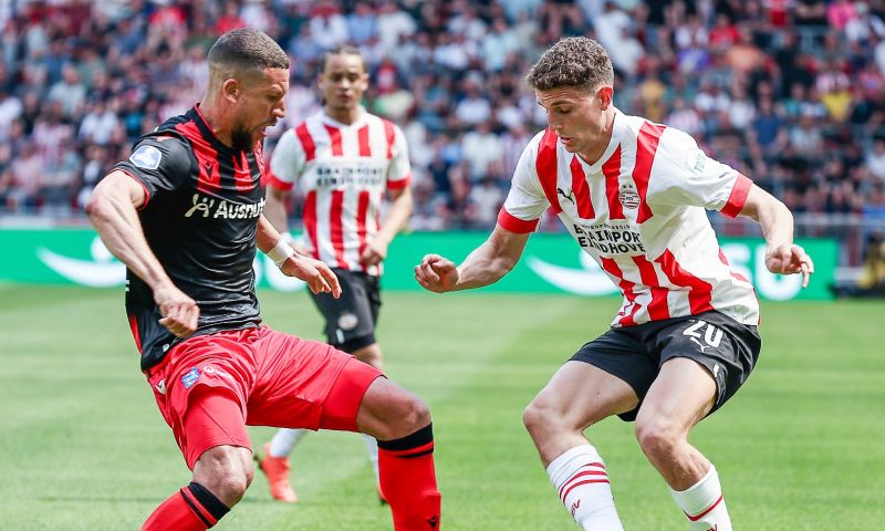Van Basten ziet PSV hulp uit onverwachte hoek krijgen: "Deed het opvallend slecht'