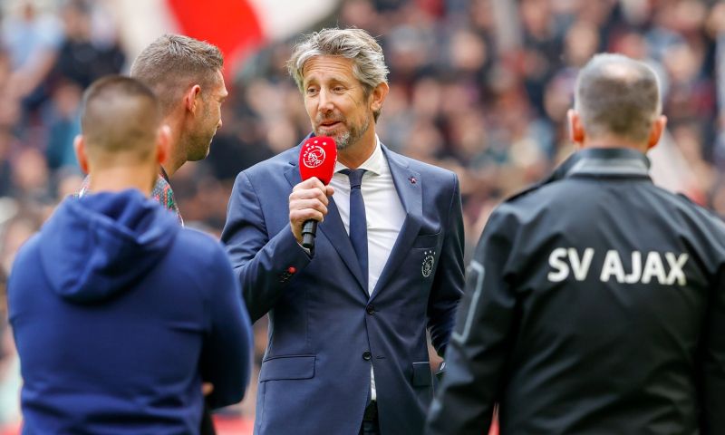 Ajax-fans keren zich tegen Van der Sar, Van der Vaart haalt uit