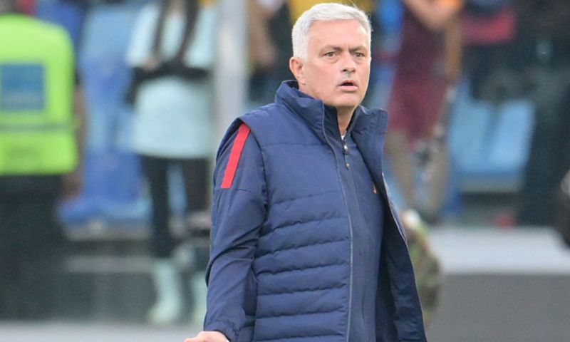 Mourinho reageert na straf Juventus: 'Voor mij is dit één grote grap'