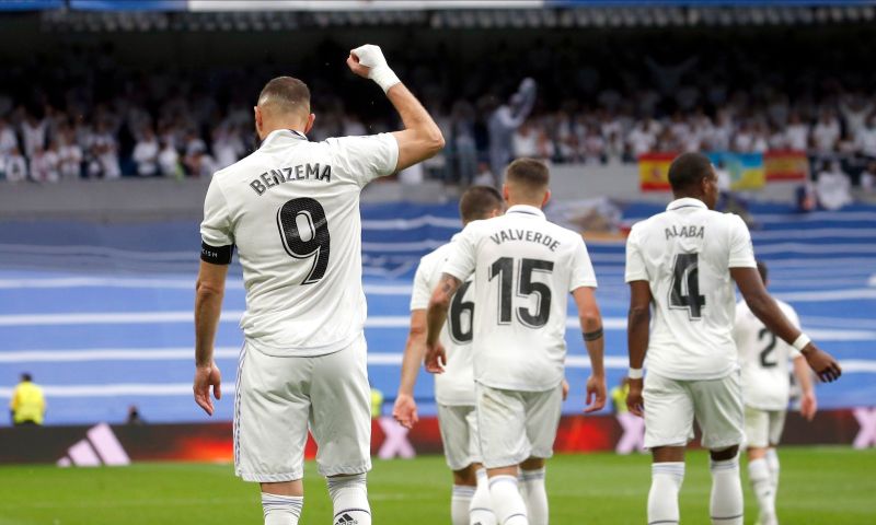 Real Madrid doet goede zaken in strijd om plek twee