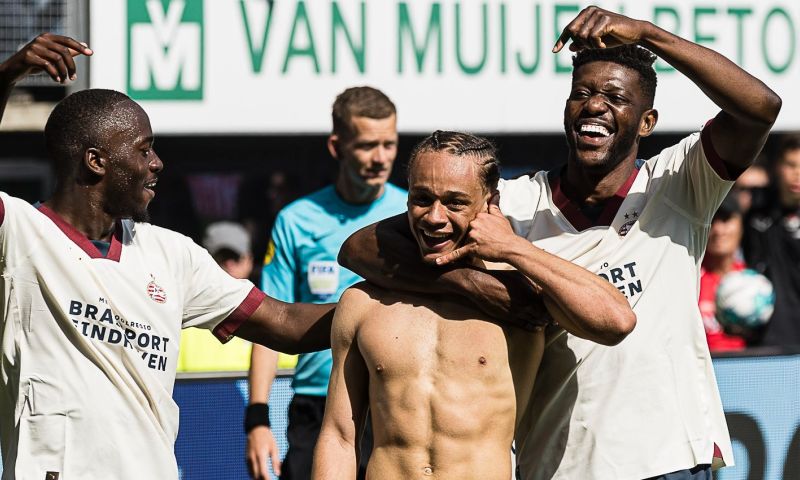 'PSV wikt en weegt, wil schoon schip maken en zet verschillende zaken on hold'