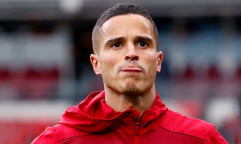 Afellay laakt 'wanbeleid' Ajax met Heitinga