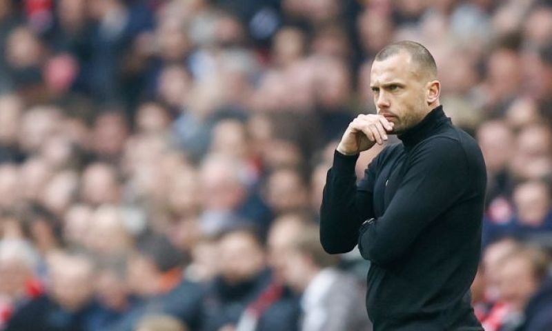 Heitinga dead man walking bij Ajax