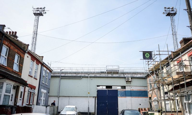 Luton neemt na Premier League-promotie afscheid van nostalgisch stadion