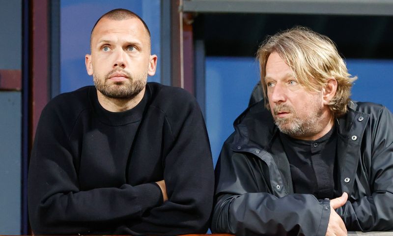 Heitinga wordt ook geen assistent bij Ajax: 'Ik heb dat nog nooit gezien'