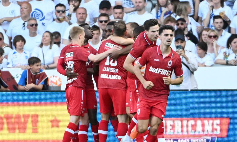 Van Bommel en co. falen: Royal Antwerp verspeelt kampioenschap op bizarre slotdag