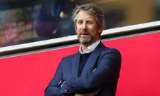 Thumbnail for article: De Boer sprak met Van der Sar over vertrek bij Ajax: 'Hij heeft het zwaar'