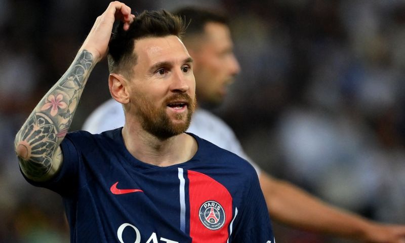 Xavi licht Messi-besluit verder toe: 'Zeker niet makkelijk om Messi te zijn'