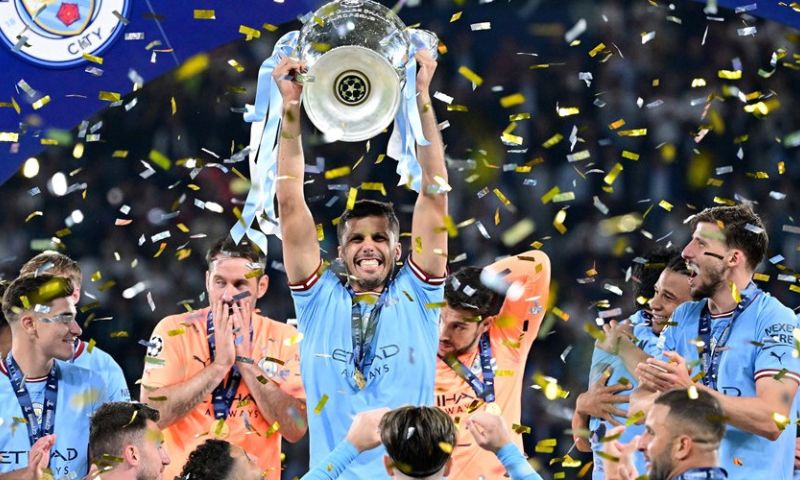 UEFA wijst beste Champions League-speler aan en kiest Elftal van het Jaar