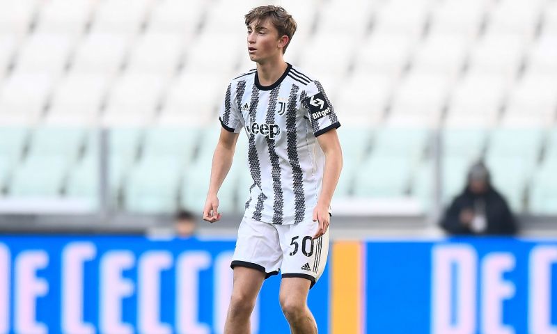 Dean Huijsen tekent nieuw contract bij Juventus