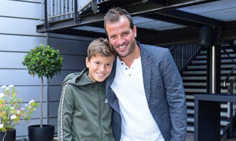 Van der Vaart junior (17) verkast naar Ajax: 'Het is de droom van mijn zoon'